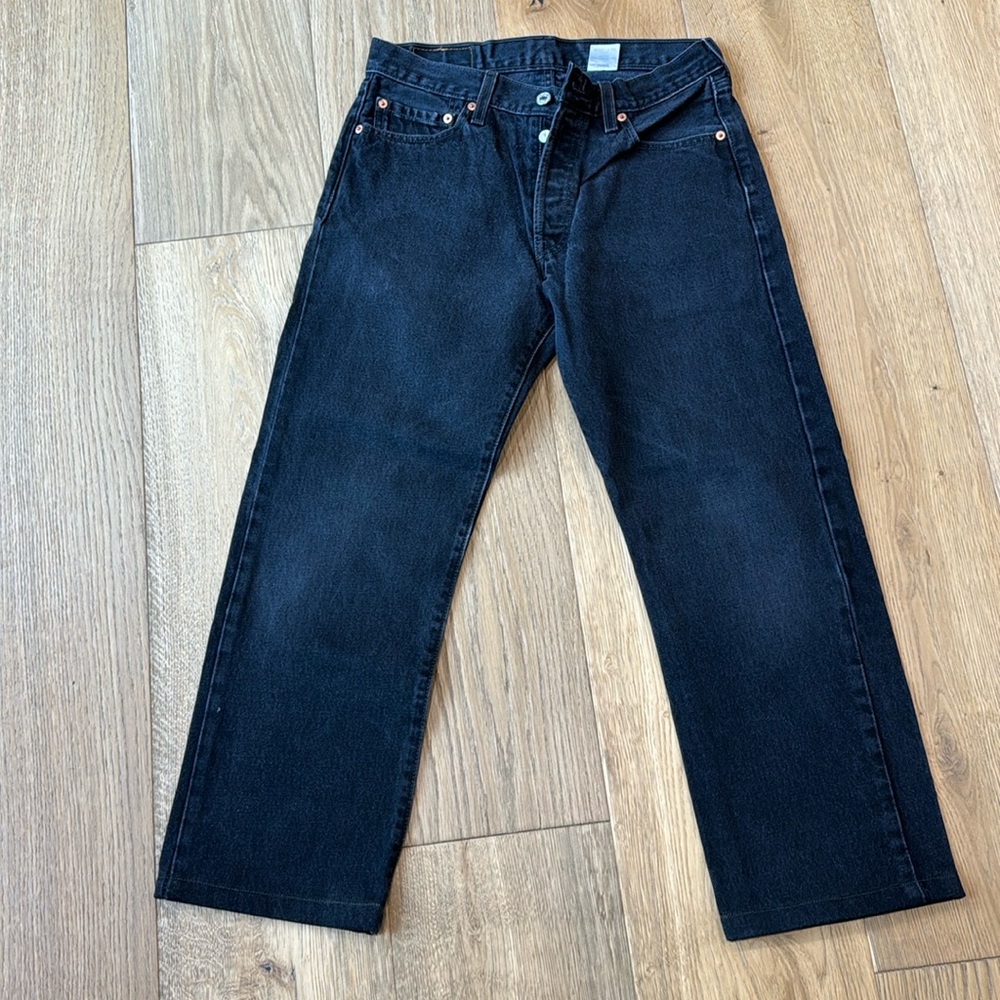 Vintage 501 Levi’s 30x25 (hemmed/altered)